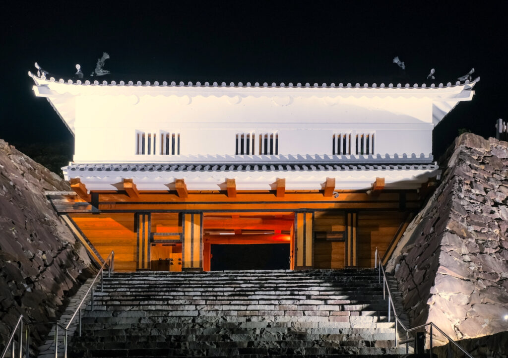 甲府城・鉄門