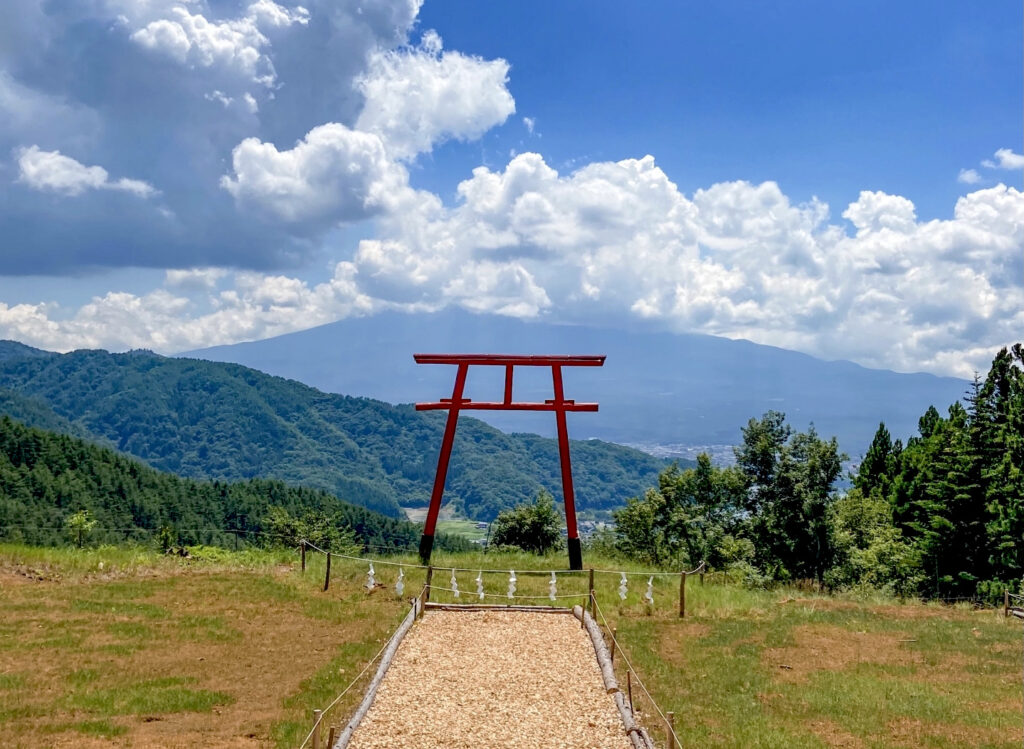 富士山遥拝所（天空の鳥居）