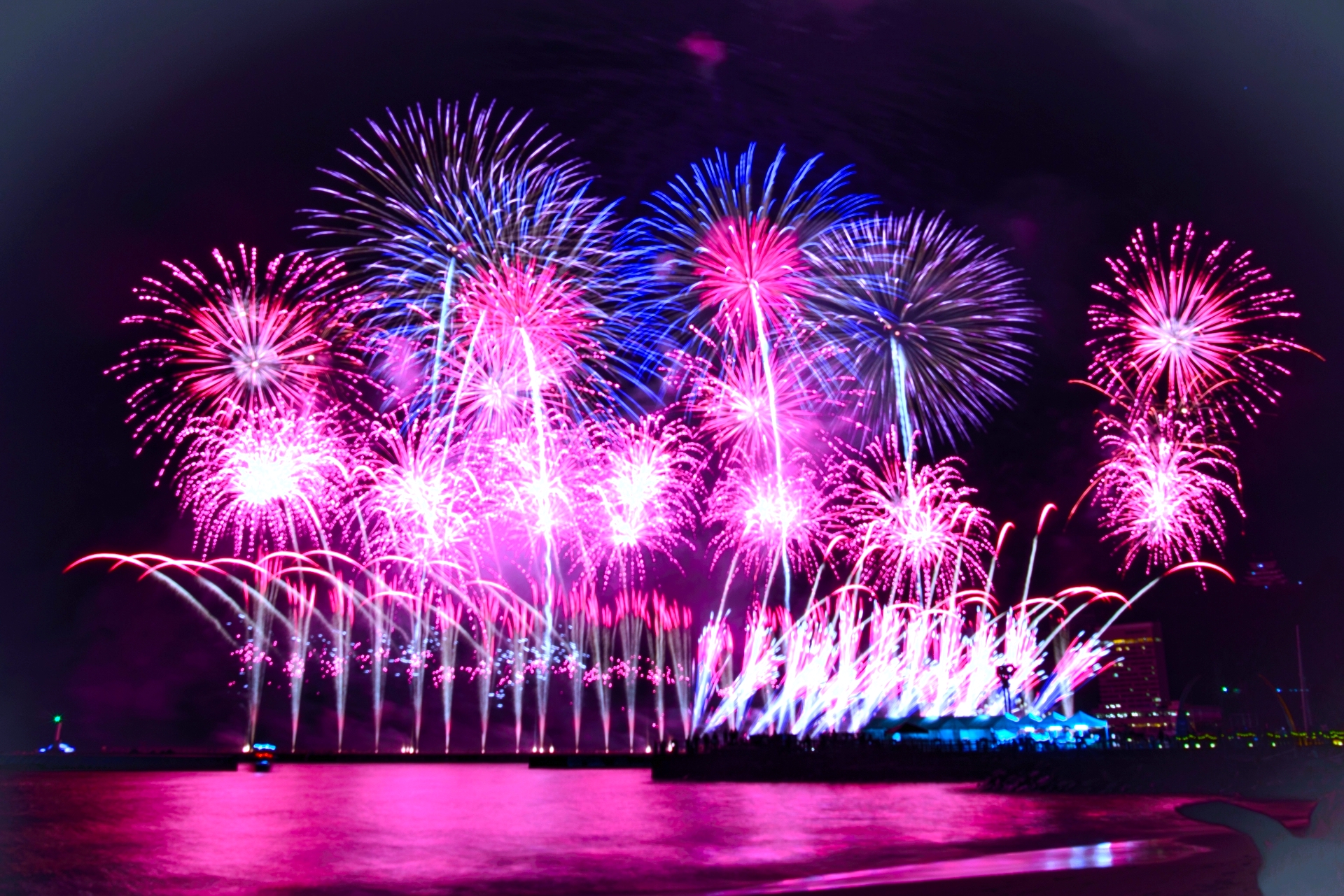 【夏季】熱海海上花火大会