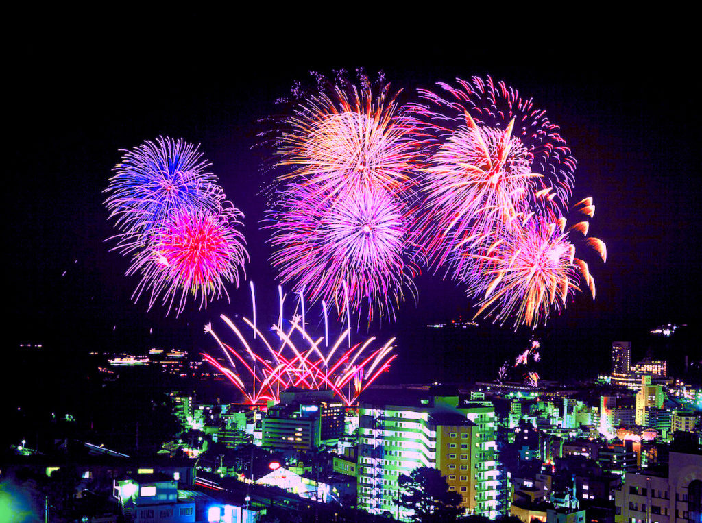 【冬季】忘年熱海海上花火大会