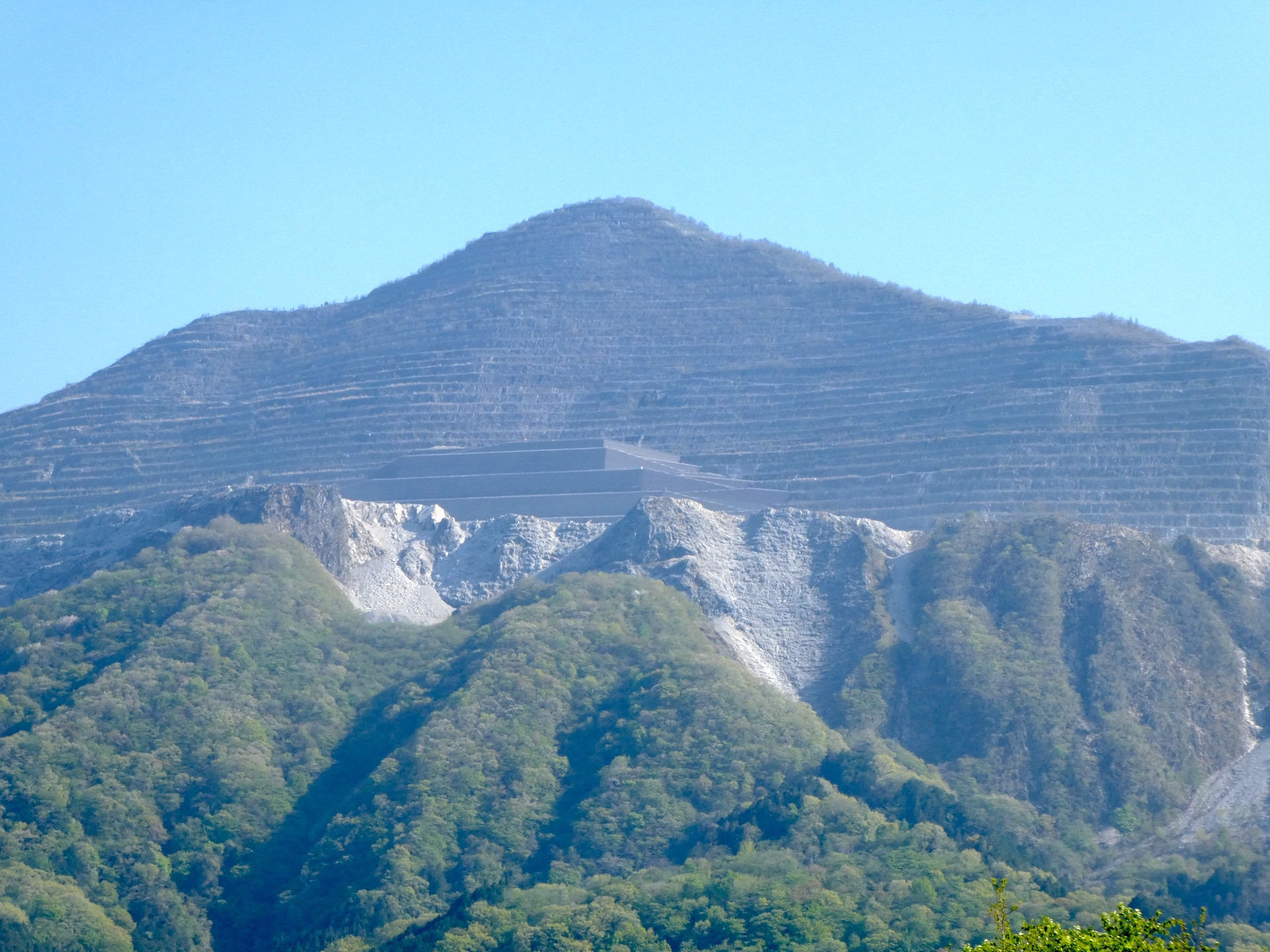 武甲山