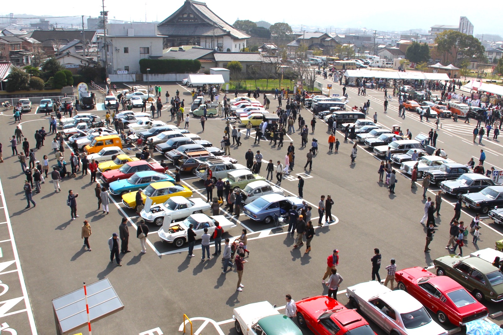 「昭和の町」レトロカー大集合