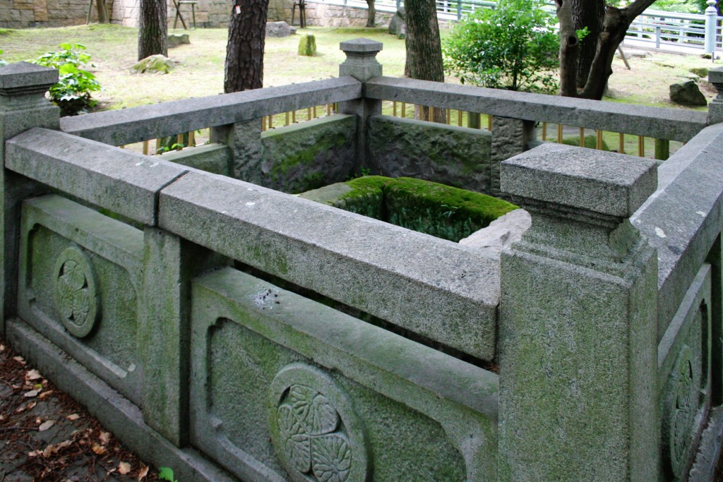東照公産湯の井戸