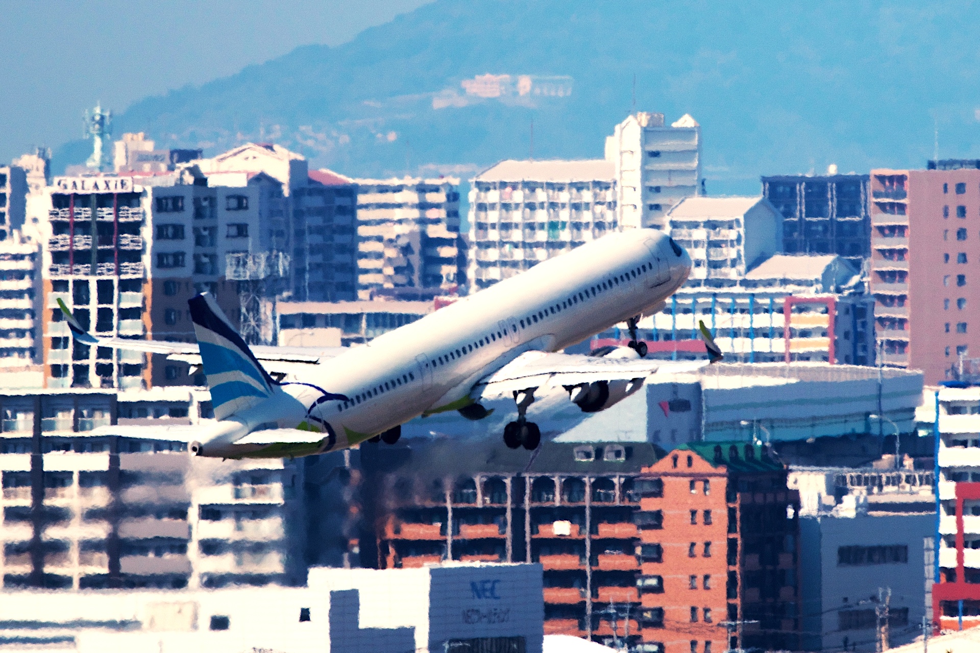 福岡空港