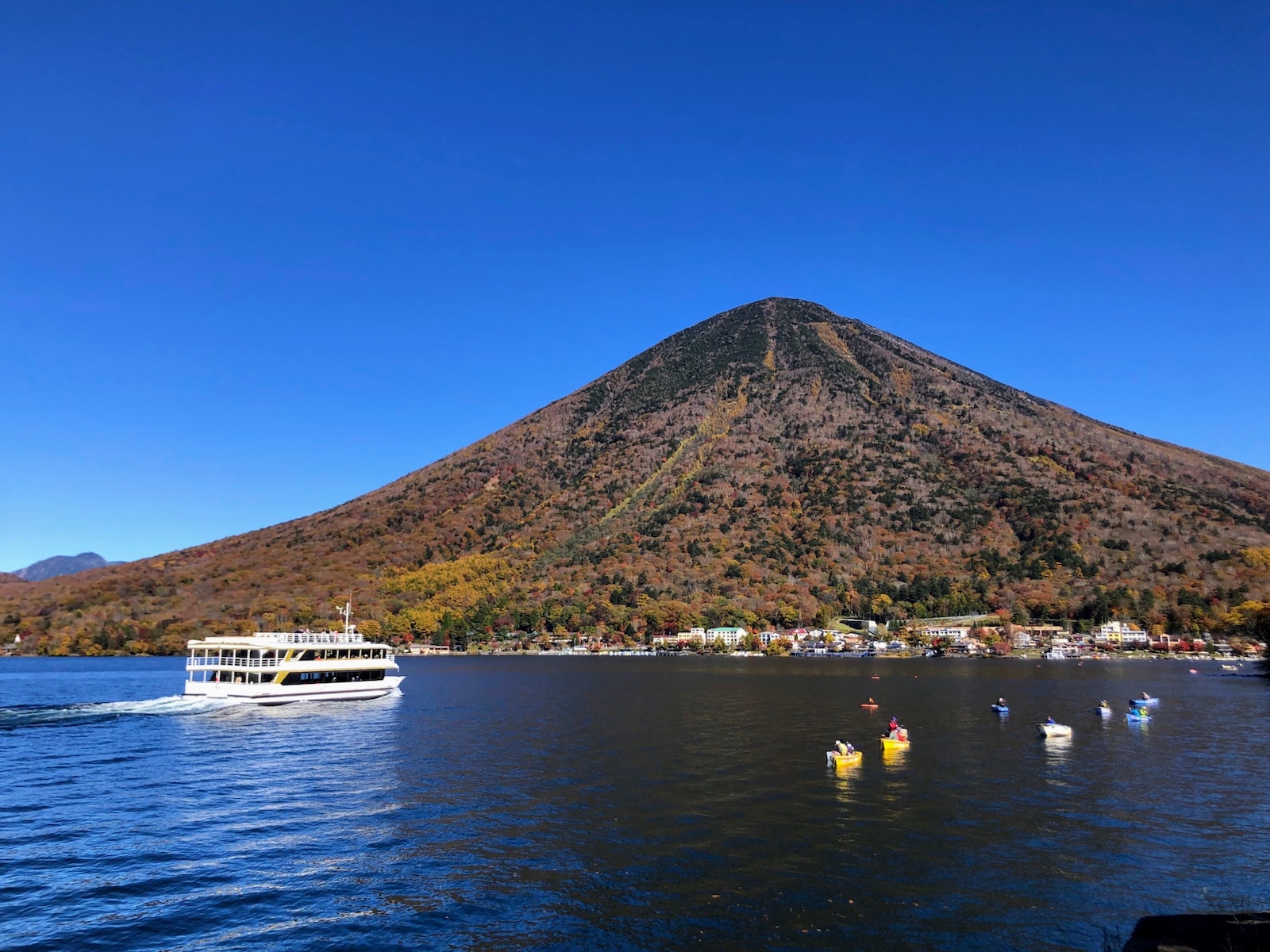 中禅寺湖遊覧船