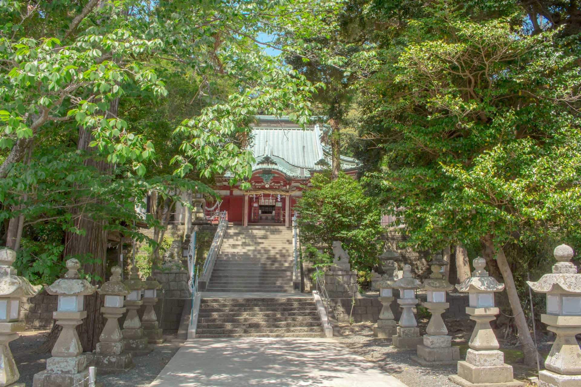 大頭龍神社