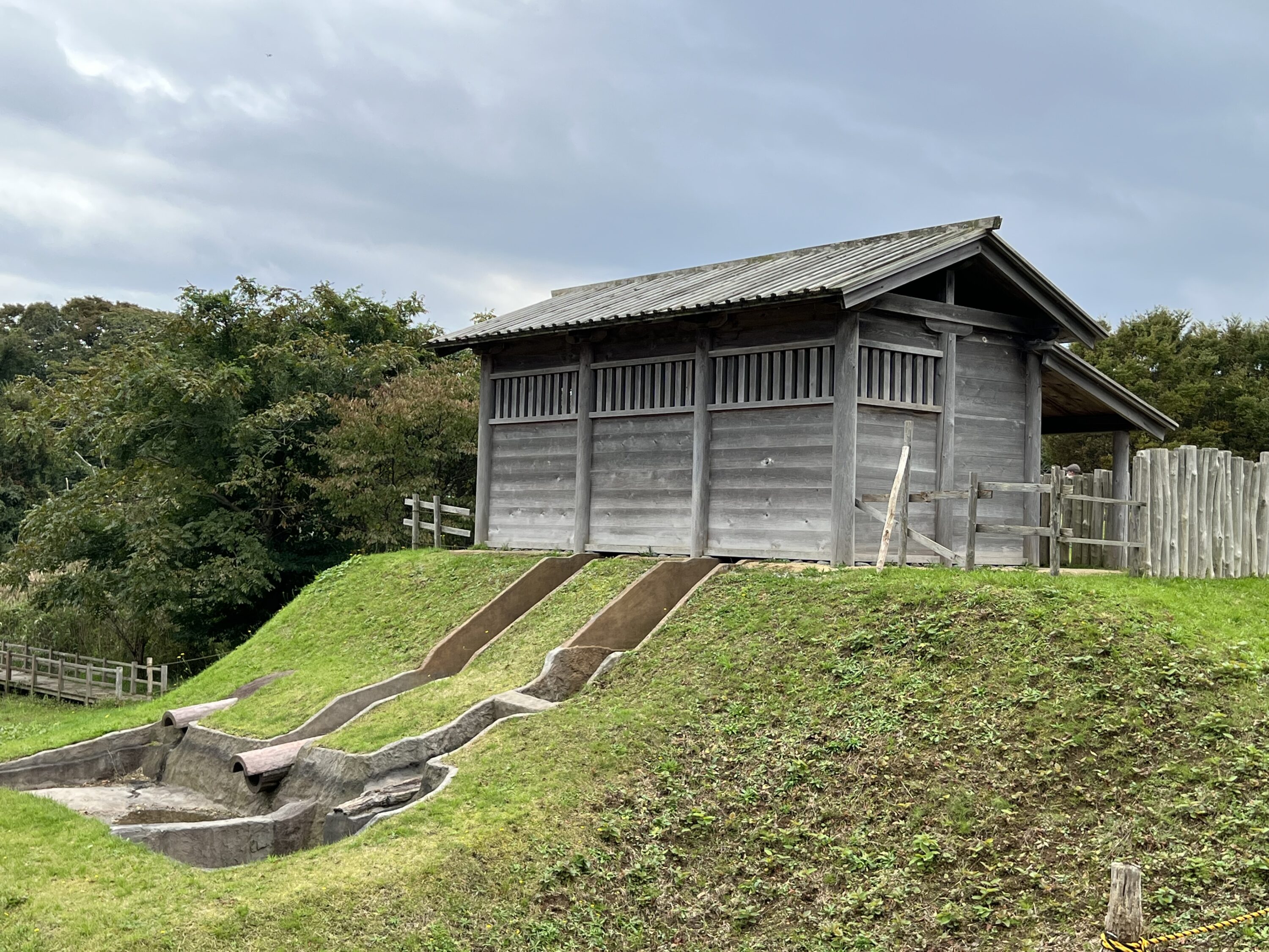 「古代の水洗トイレ」（秋田城）