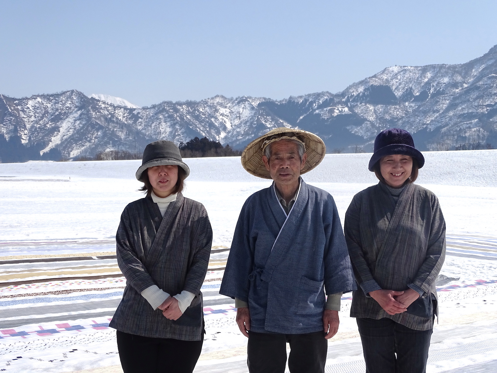 中田屋織物・雪晒し