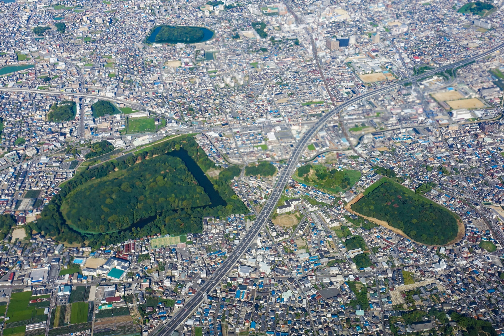 誉田御廟山古墳・仲津山古墳