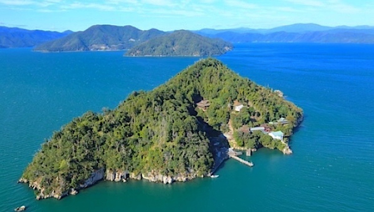 【空撮！ニッポンの絶景】竹生島