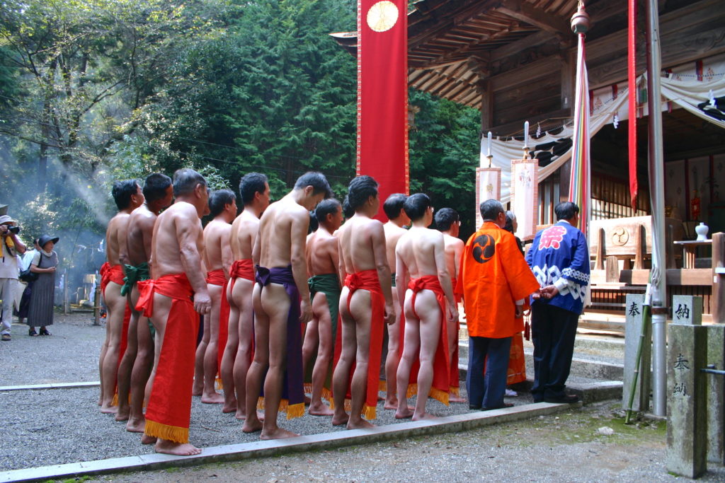 日撫神社『奉納角力・角力おどり』