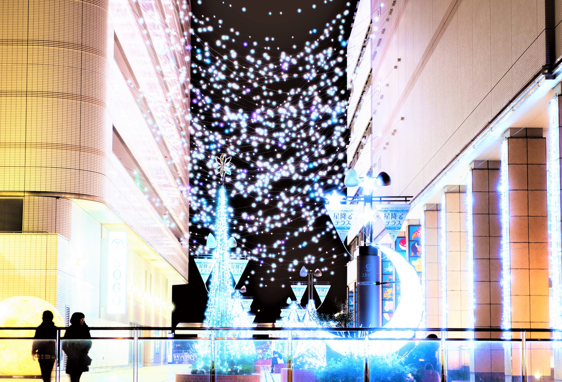 横浜駅東口イルミネーション 星降るテラス 19