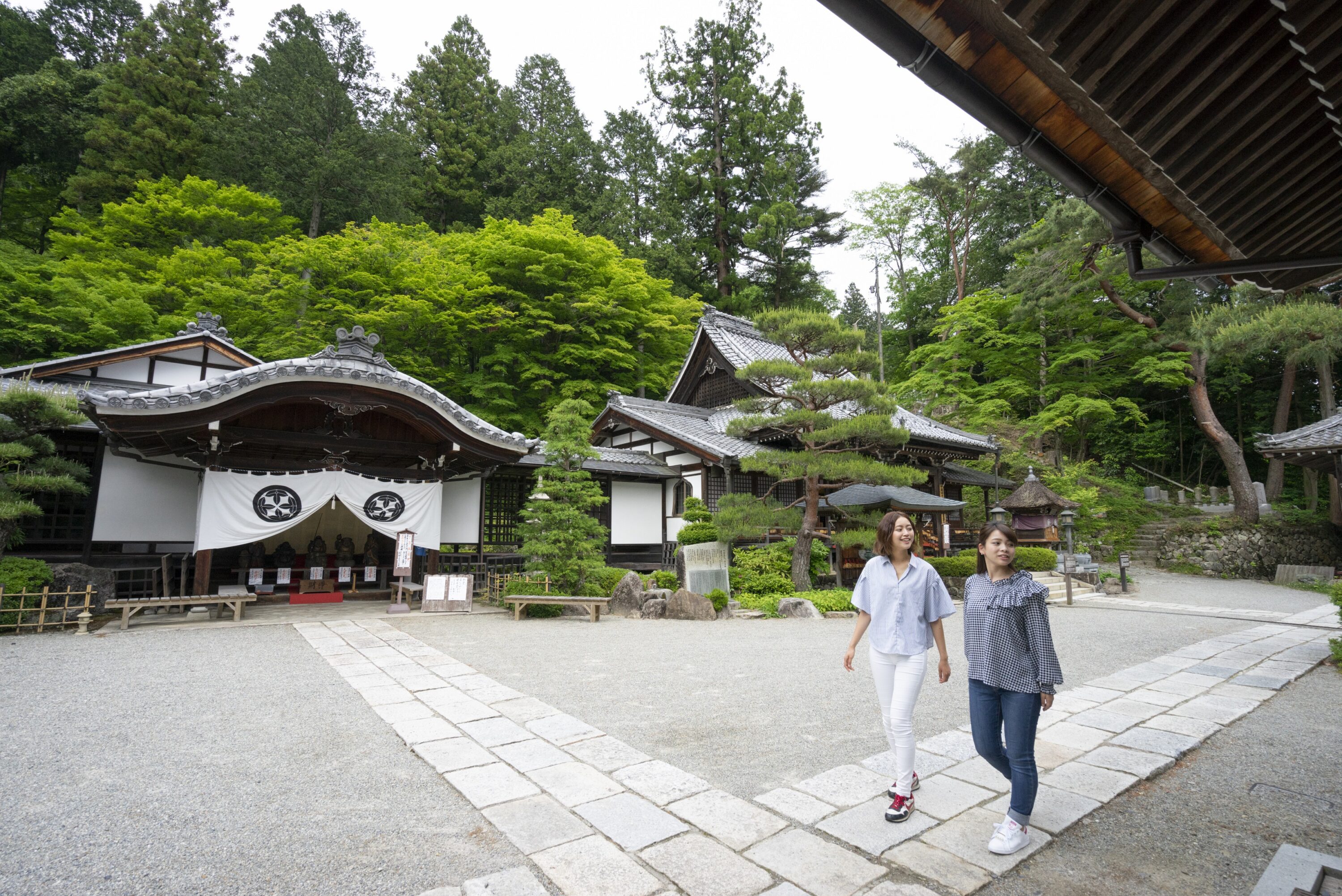 温泉寺（岐阜県下呂市）
