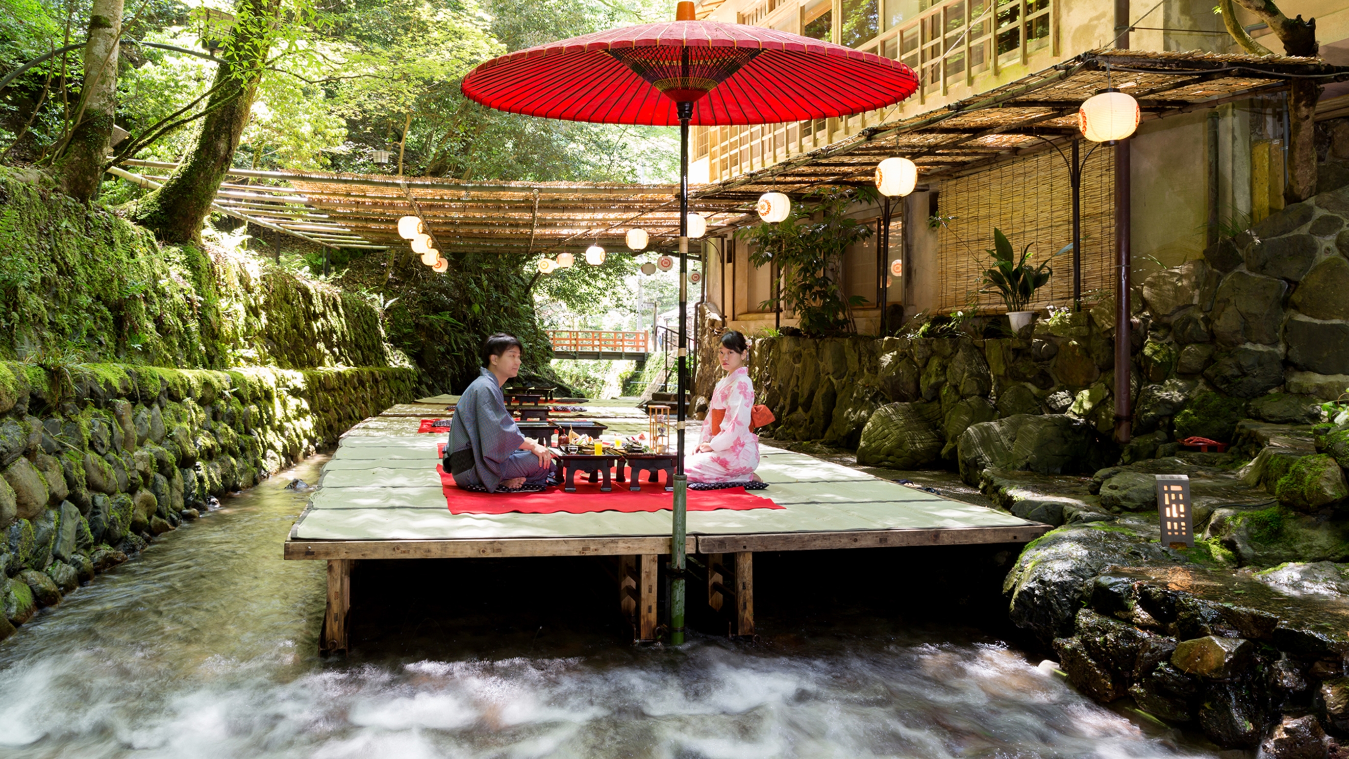 料理旅館「ふじや」の川床