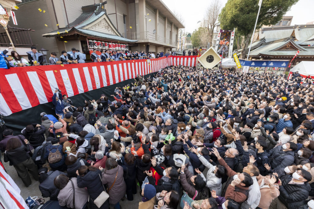 櫛田神社『節分大祭』、大お多福面が登場！｜2023