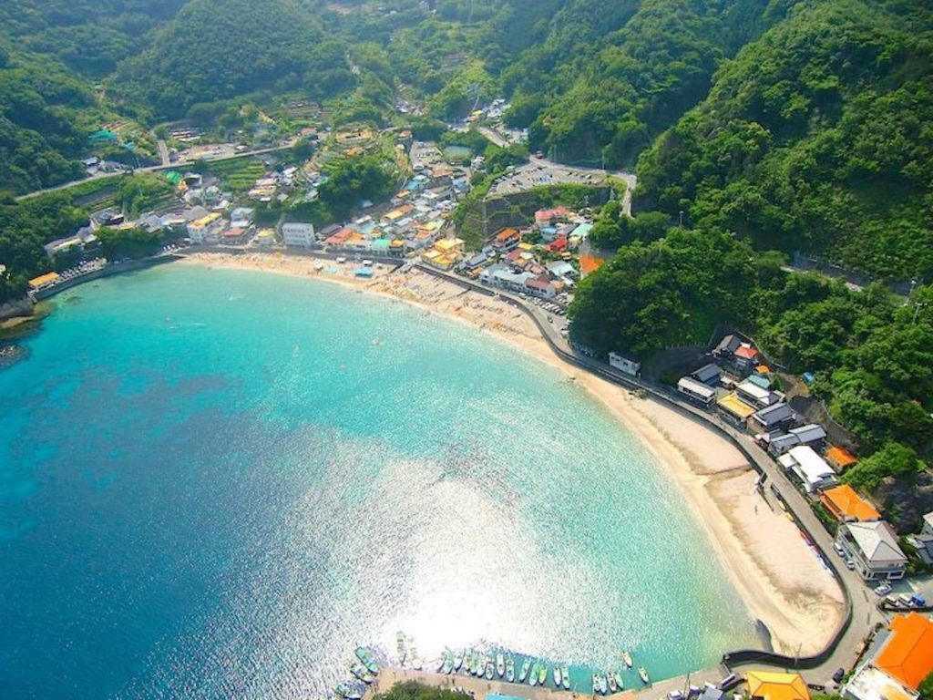 岩地海水浴場