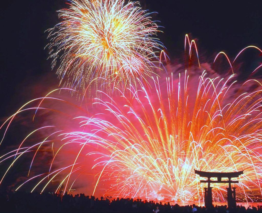宮島水中花火大会