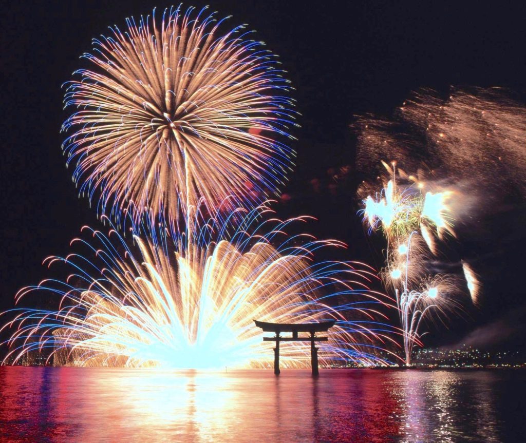宮島水中花火大会