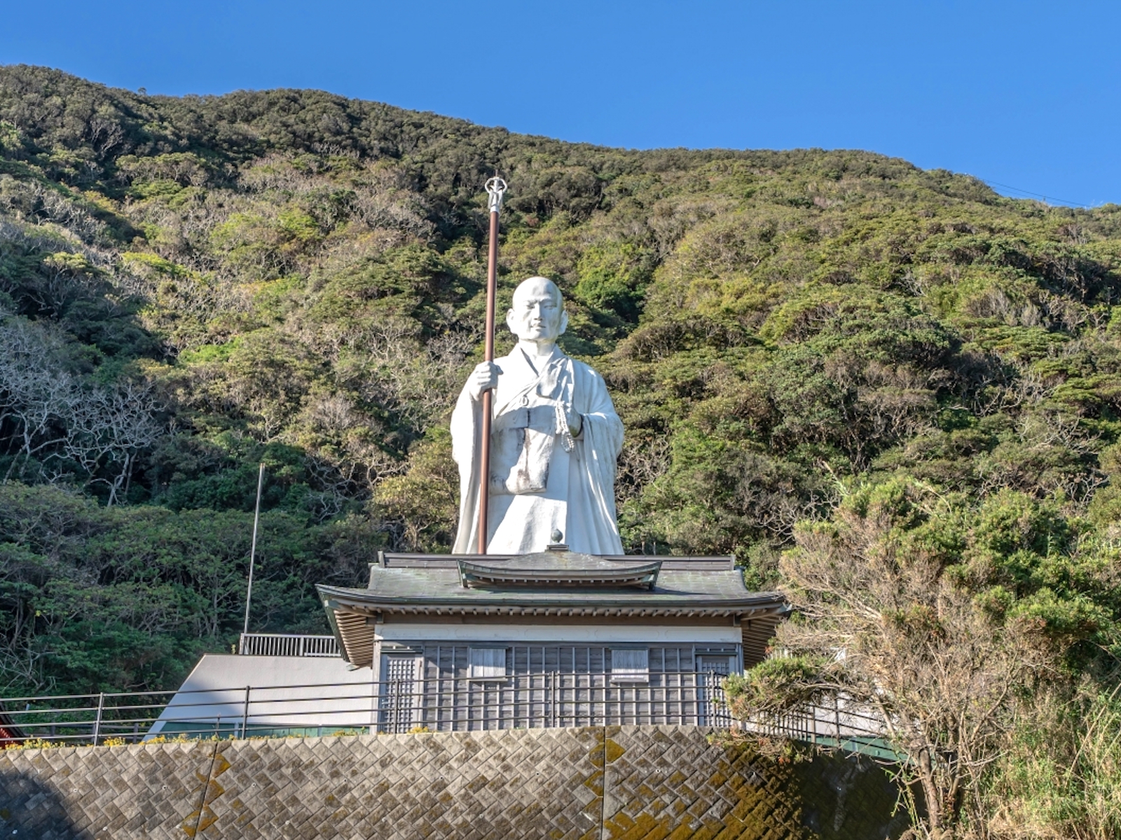 室戸青年大師像