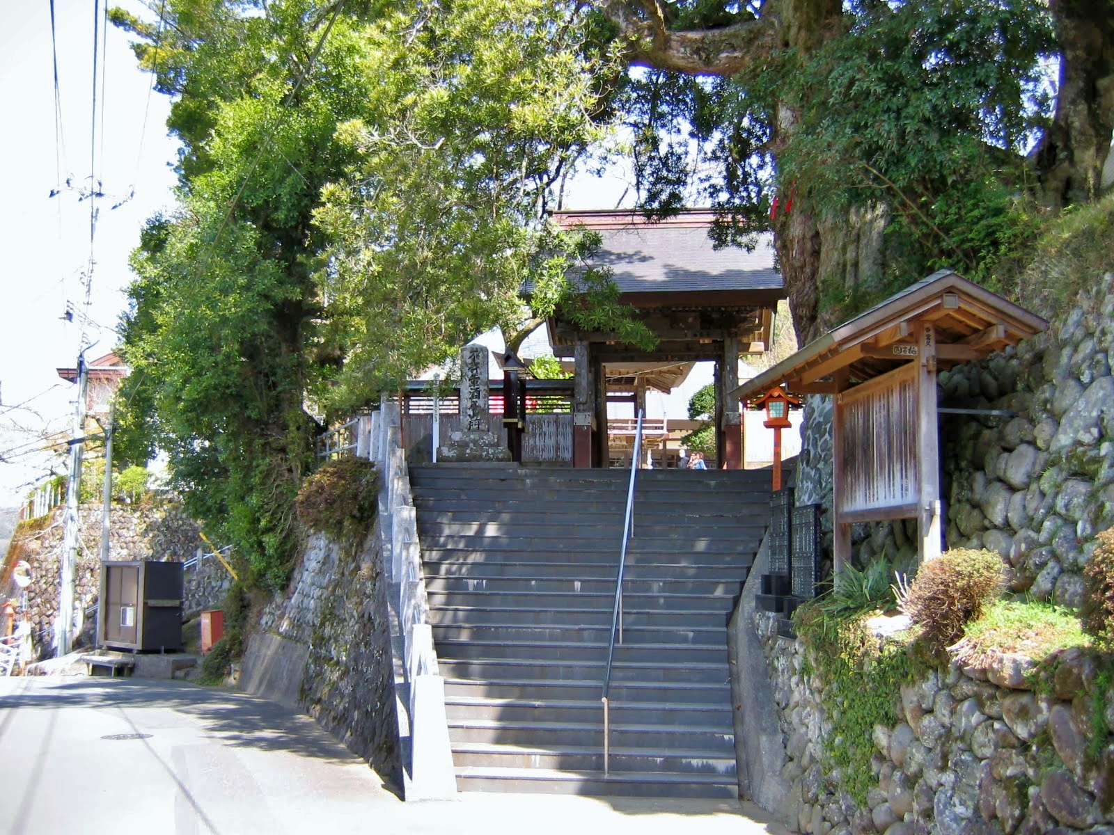 明徳寺の「おまたぎ」、「おさすり」
