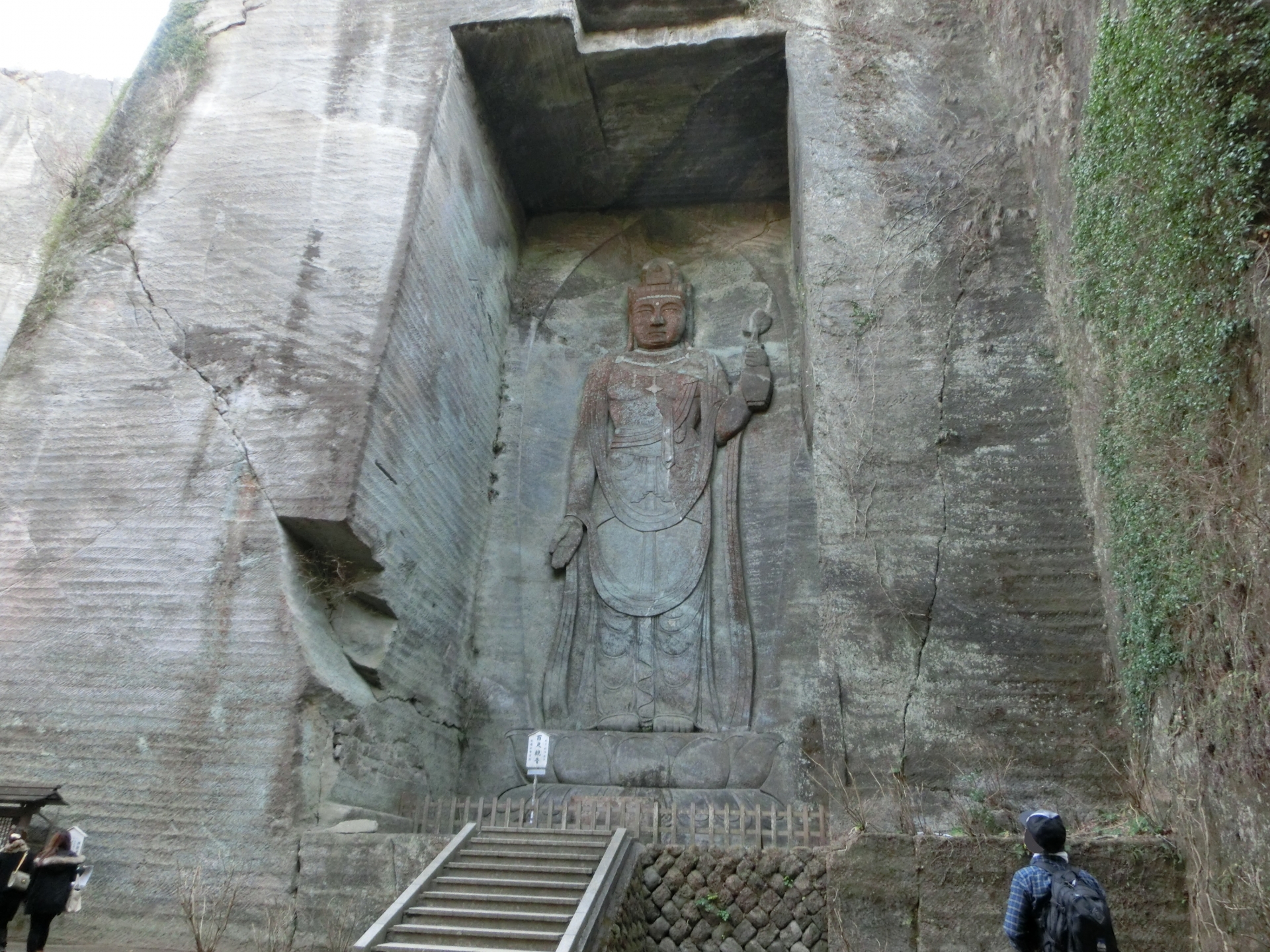 百尺観音