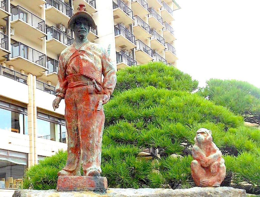 熱川温泉にある太田道灌像