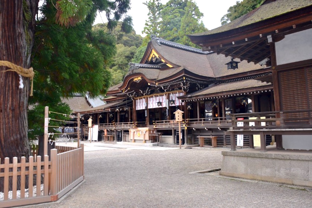 大神神社