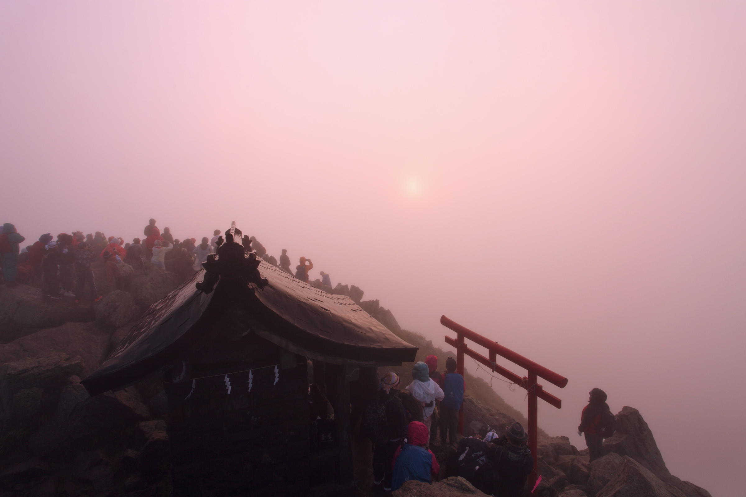 岩木山頂・ご来光