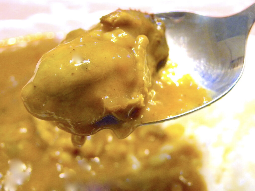 レインボー食品「広島名産かきカレー 中辛」