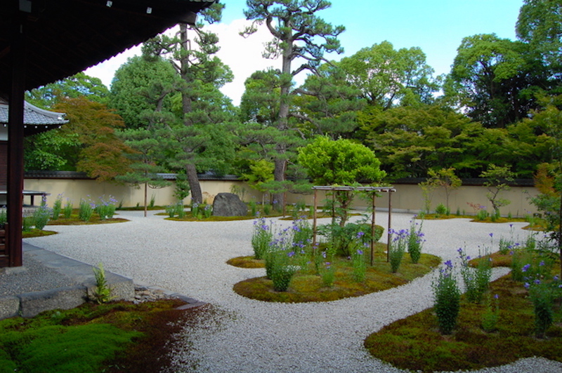 蘆山寺「源氏庭」