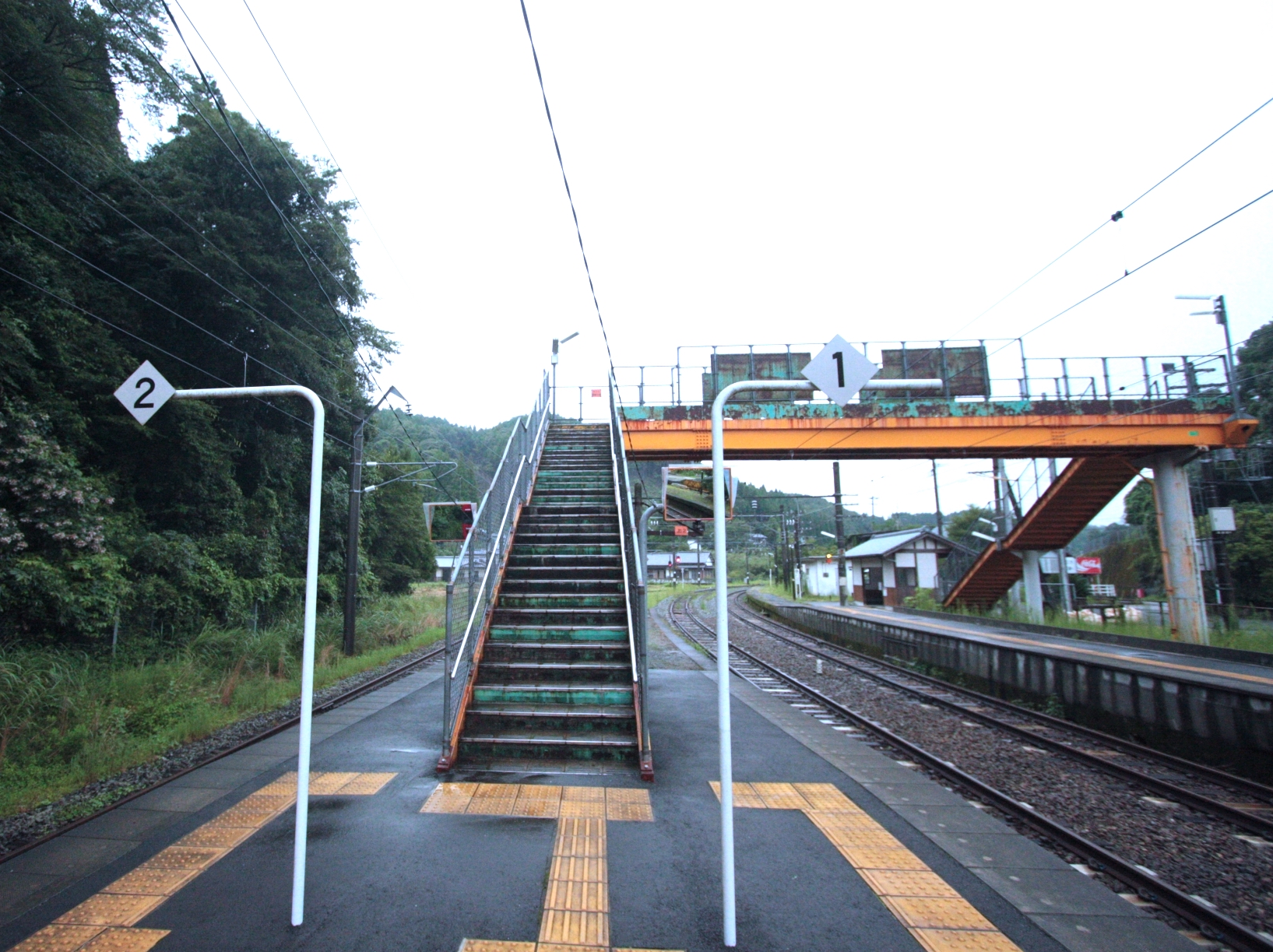 重岡駅