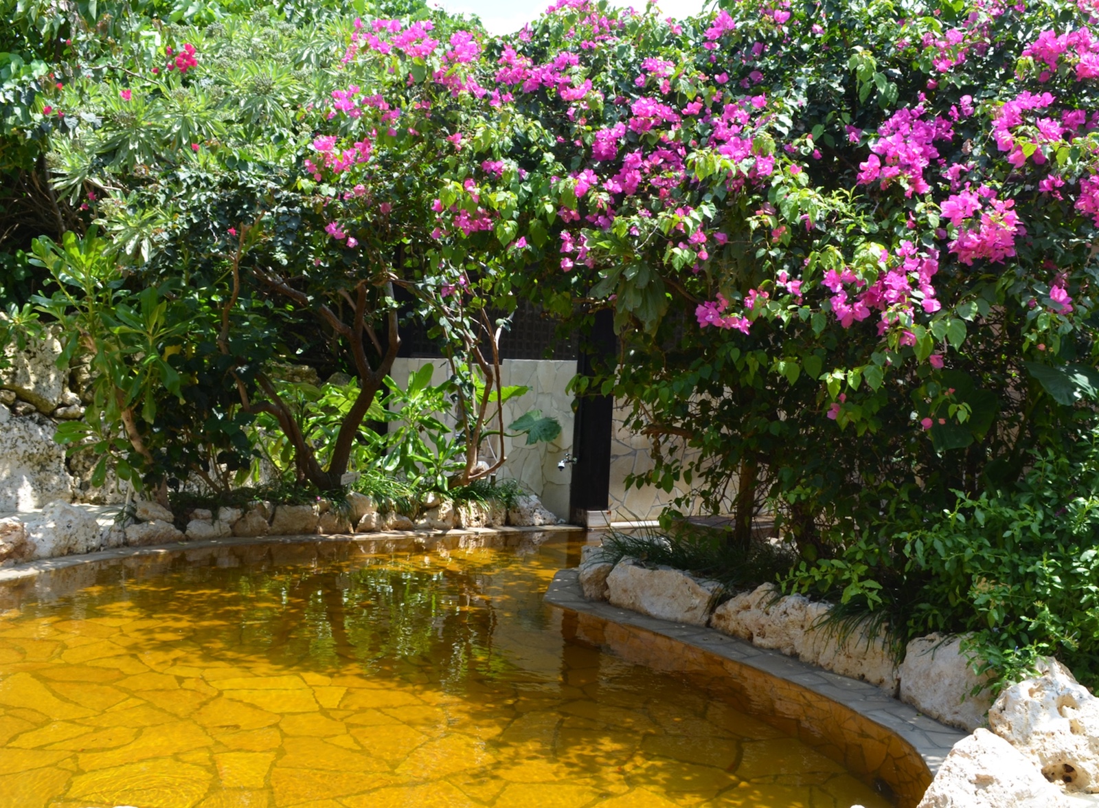 シギラ黄金温泉