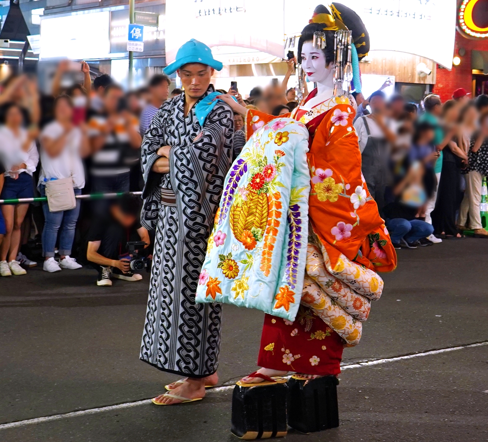 すすきの祭り花魁道中