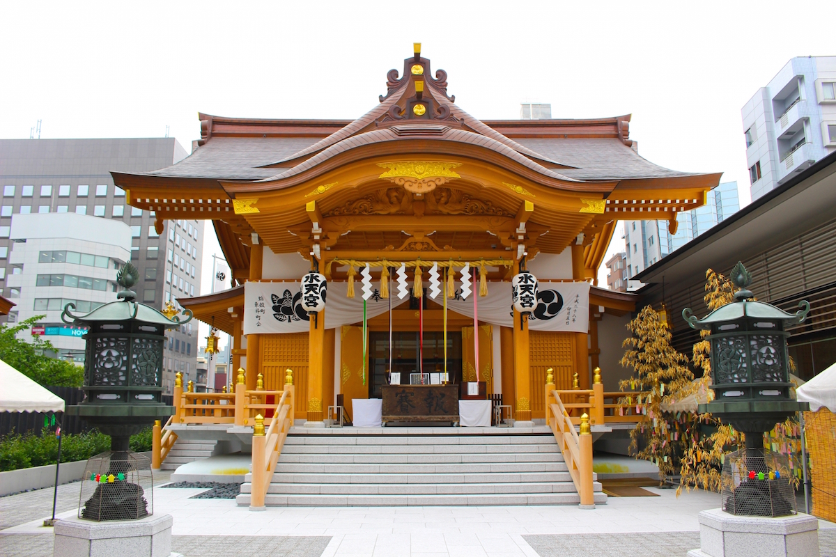 平成28年再建の水天宮拝殿