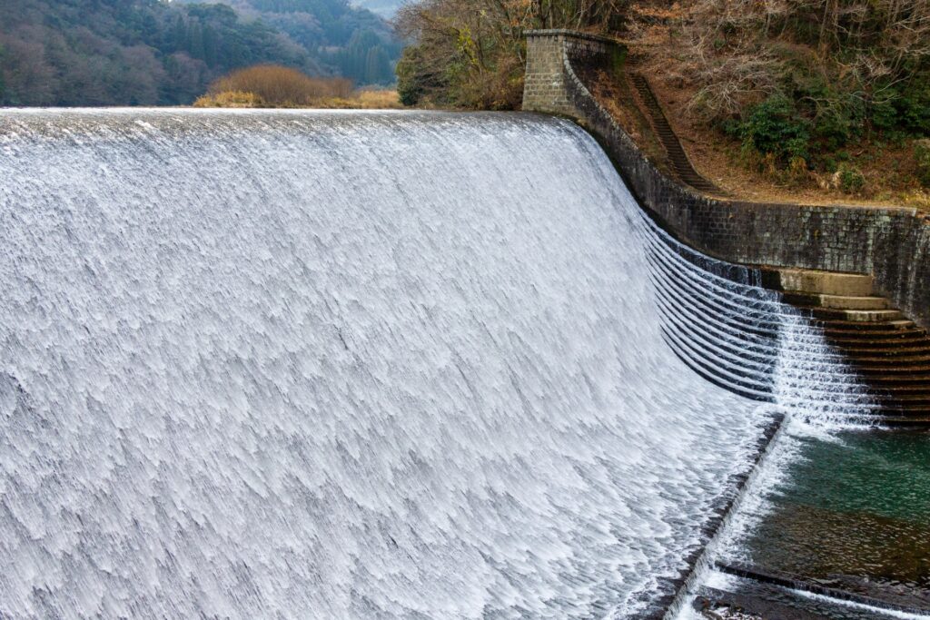 大分県絶景・白水ダム（白水溜池堰堤）