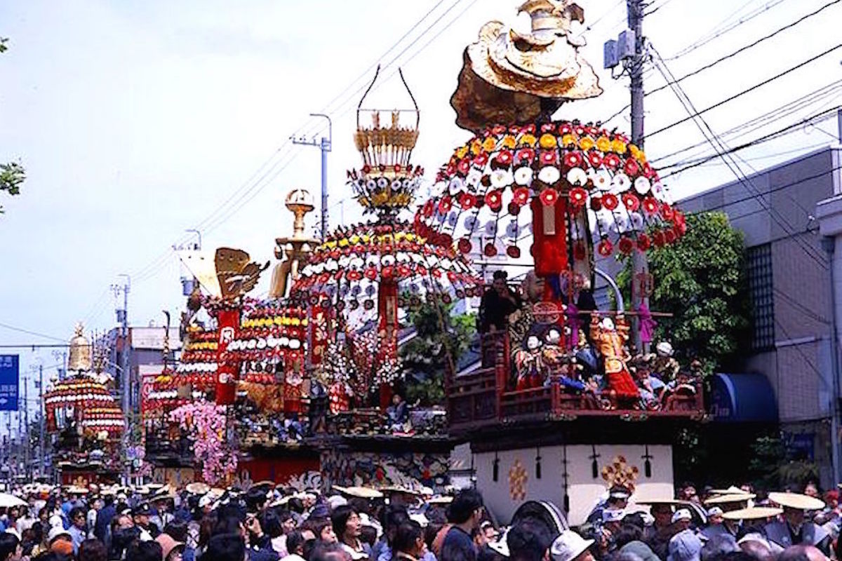 高岡御車山祭の御車山行事