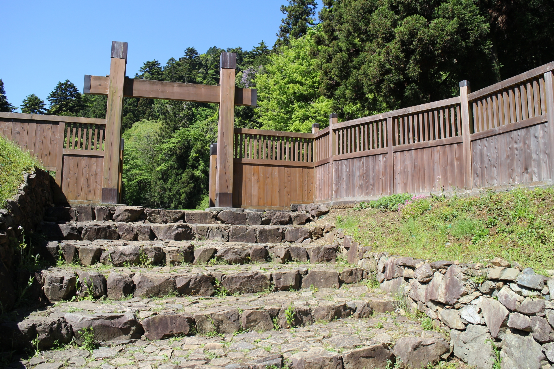 八王子城・冠木門