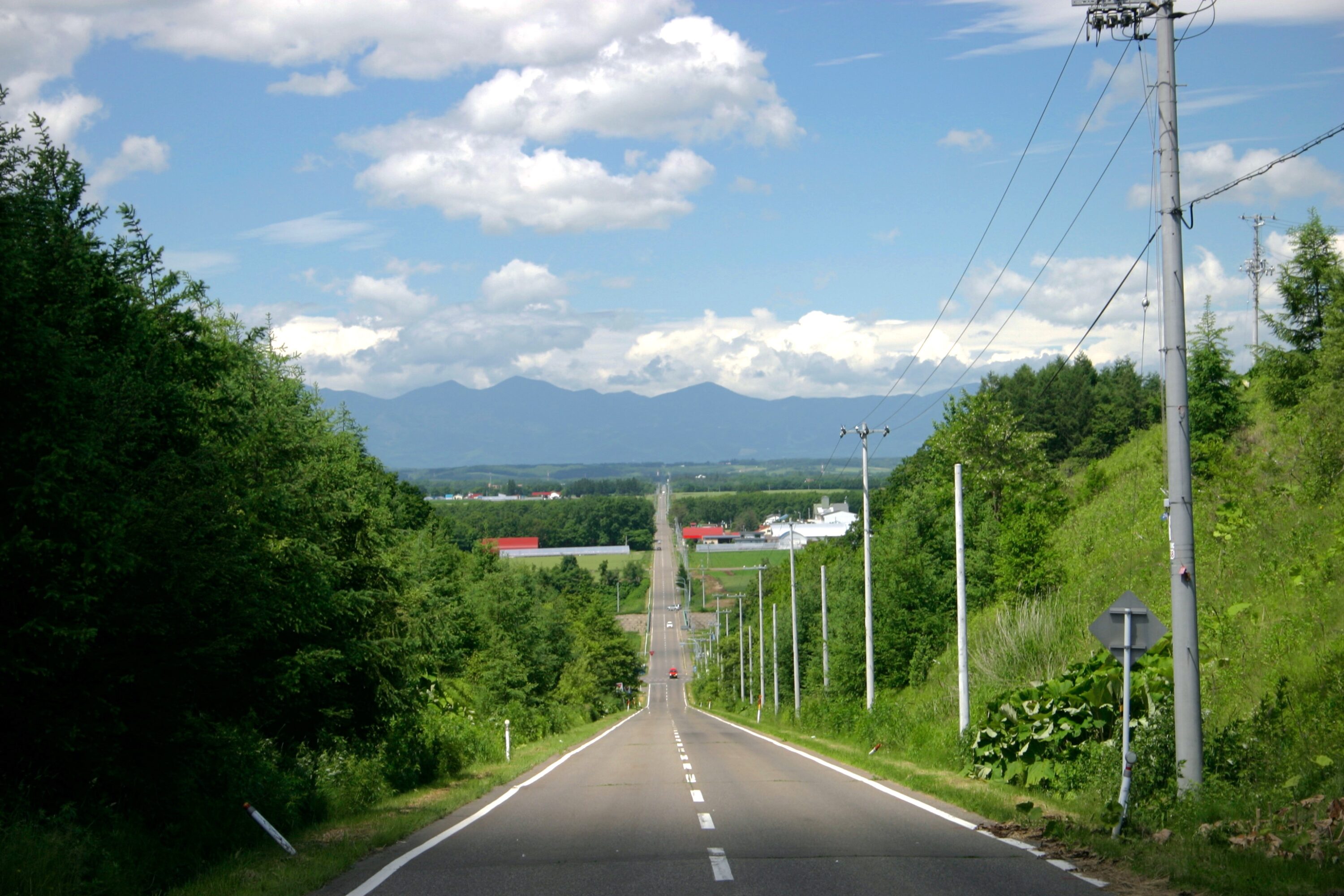 音更メロディーラインの直線道路