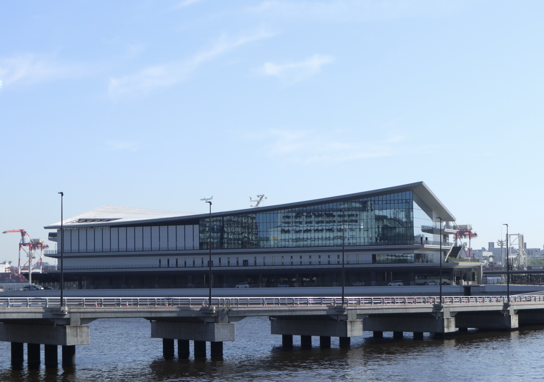 「東京国際クルーズターミナル」