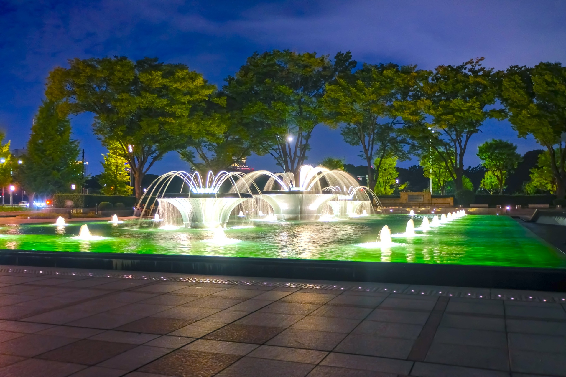 和田倉噴水公園