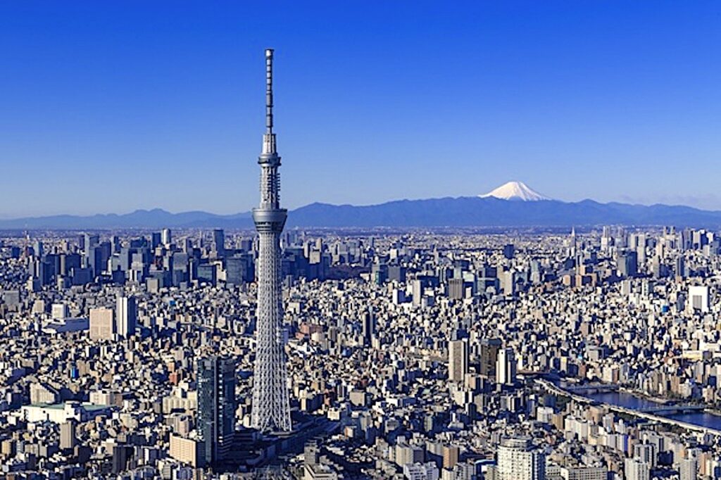東京スカイツリー展望台で『ダイヤモンド富士』