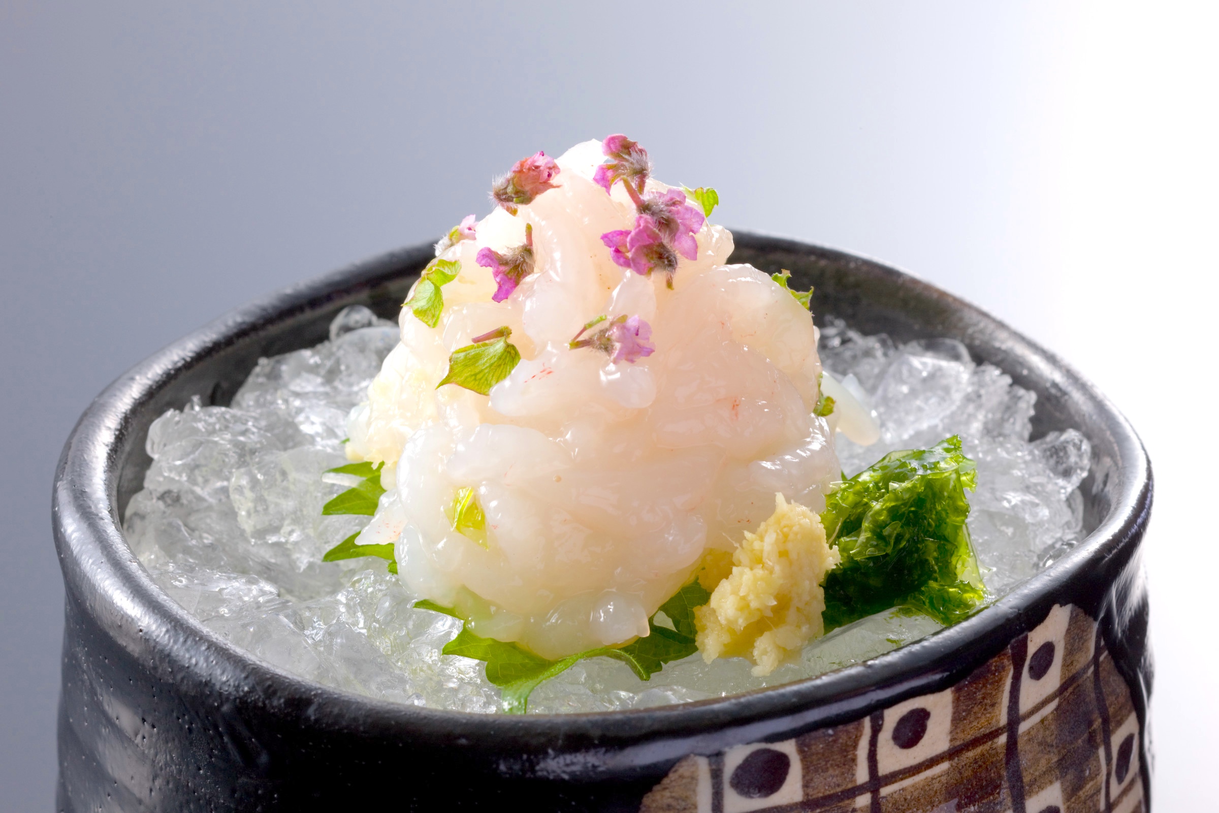 シロエビの刺し身