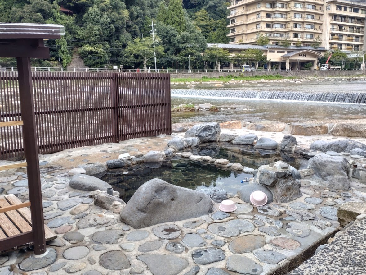 三朝温泉・河原風呂