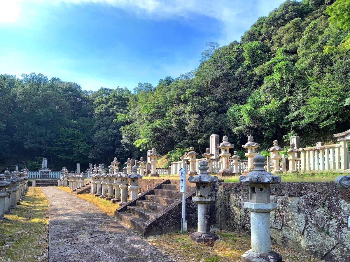 鳥取藩主池田家墓所